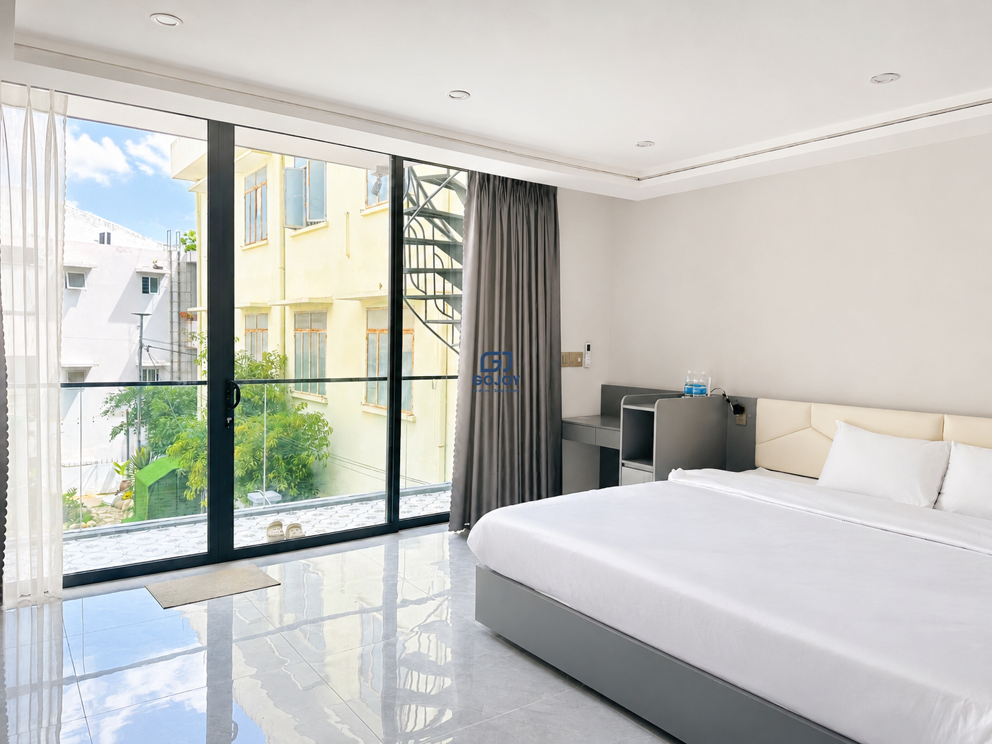 6